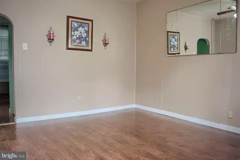 1316 W Walnut St W, Coal Township, PA 17866