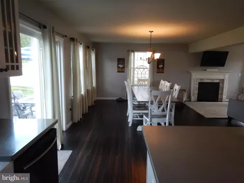 11 Rolling Ridge Dr, Milton, PA 17847 photo 9
