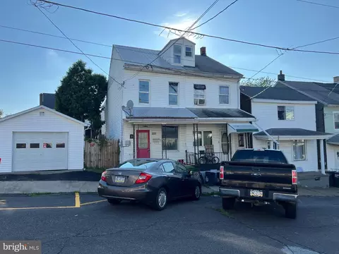 222 S Walnut St, Mount Carmel, PA 17851