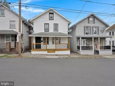 Exterior - 419 E 4th St, Mount Carmel, PA 17851 photo 2 of 8