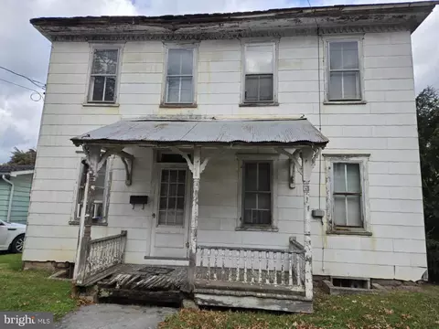 229 Locust St, Milton, PA 17847