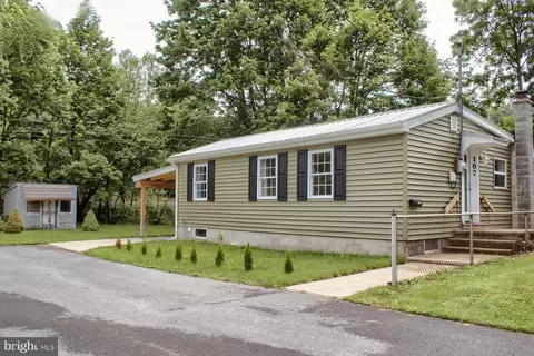 107 17th St, Coal Township, PA 17866