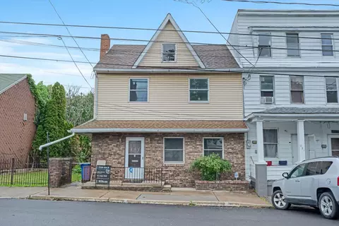 217 219 E Ave, Mount Carmel, PA 17851