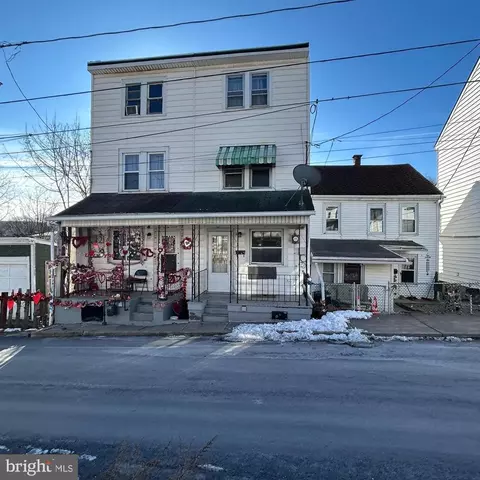 1042 W Water St, Coal Township, PA 17866