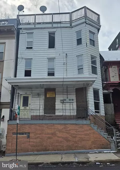 142 E Lincoln St, Shamokin, PA 17872