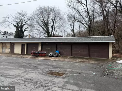 232 S Diamond St, Shamokin, PA 17872