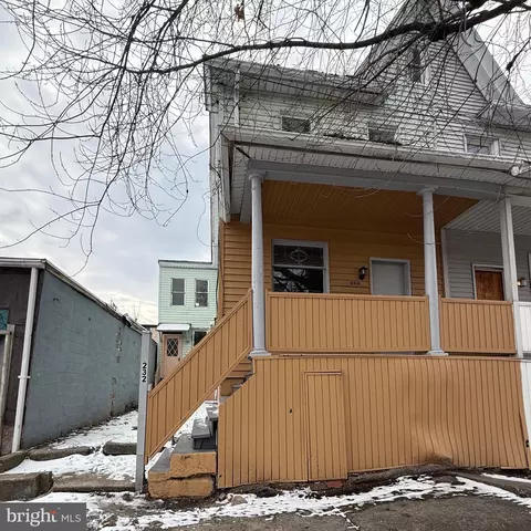232 E 4th St, Mount Carmel, PA 17851