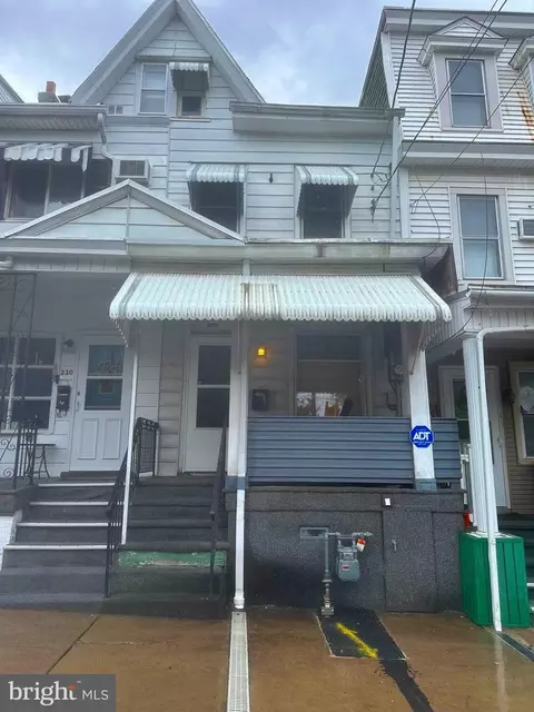 228 E 7th St, Mount Carmel, PA 17851
