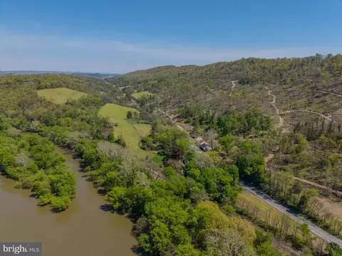 3127 Route 147, Dalmatia, PA 17017