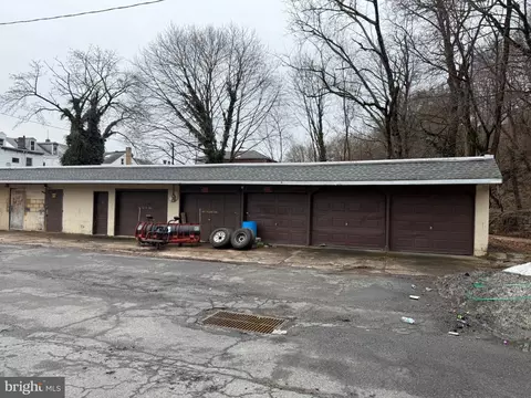 34 N Rock St, Shamokin, PA 17872