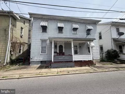 37 39 Filbert St, Milton, PA 17847