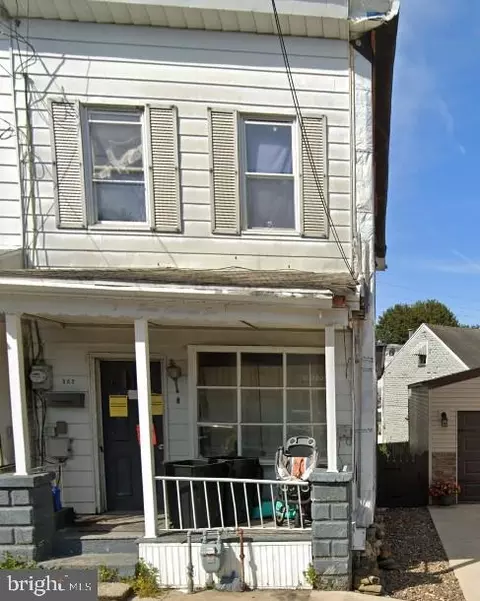 302 N Vine St, Mount Carmel, PA 17851