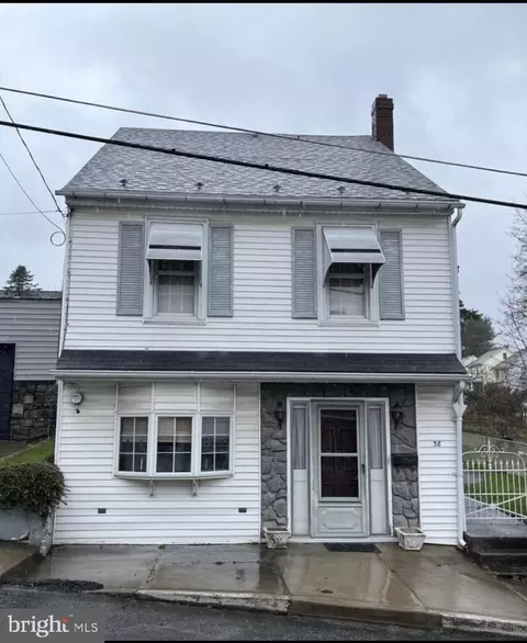 38 S Sherman St, Coal Township, PA 17866