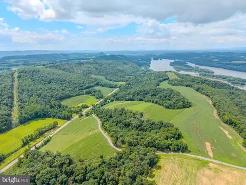 00 Carls Hill Rd #PARCEL 8, Herndon, PA 17830
