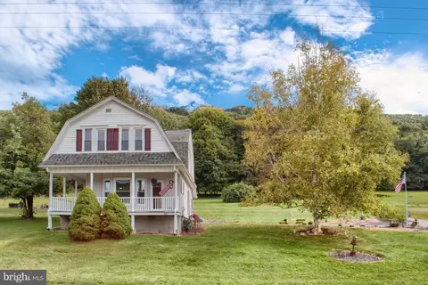 1044 Trevorton Rd, Coal Township, PA 17866