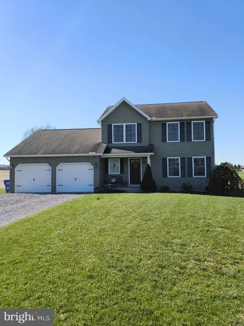 75 Dunes Dr, Milton, PA 17847