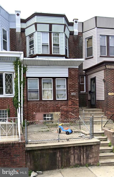 724 W Rockland St, Philadelphia, PA 19120