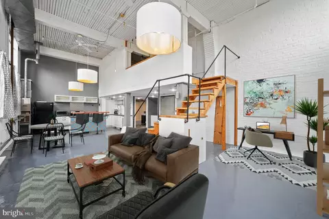 5225 Greene St #10, Philadelphia, PA 19144
