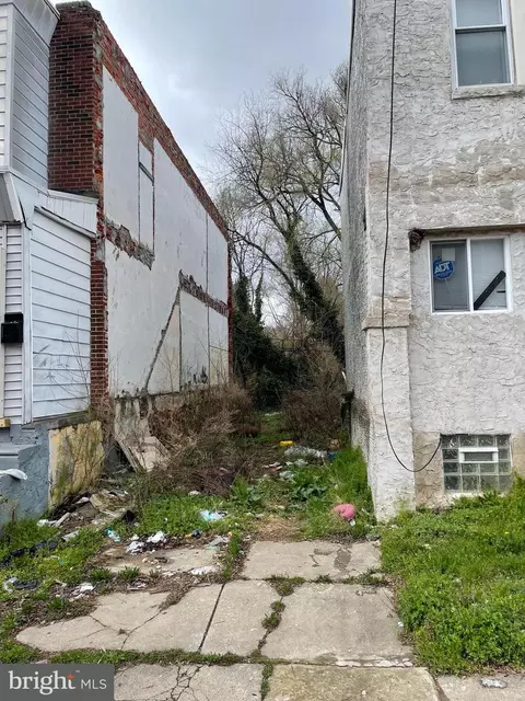 2566 S Holbrook St, Philadelphia, PA 19142