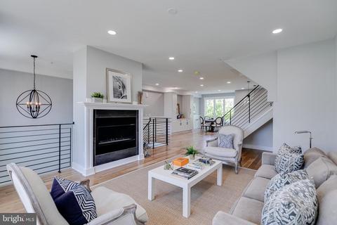 309 Delmar St, Philadelphia, PA 19128