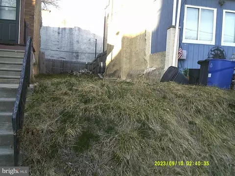 6627 Musgrave St, Philadelphia, PA 19119