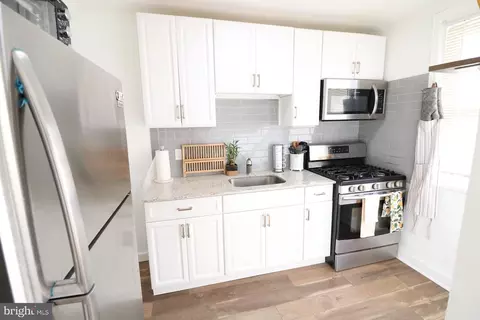 4642 Reach St, Philadelphia, PA 19120