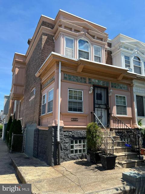 5527 Pine St, Philadelphia, PA 19143