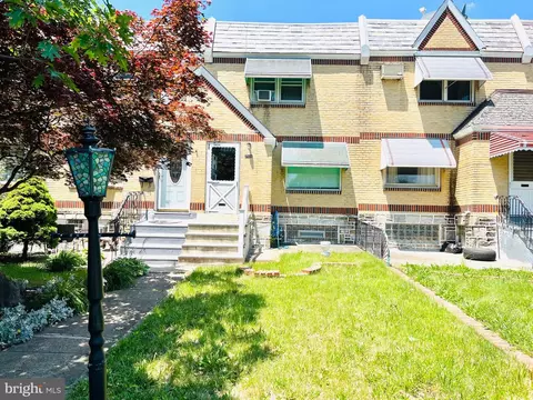 7026 E Roosevelt Blvd, Philadelphia, PA 19149