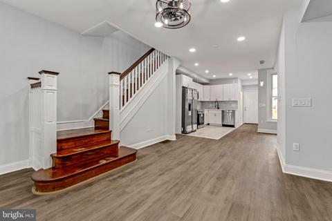 253 W Fisher Ave, Philadelphia, PA 19120