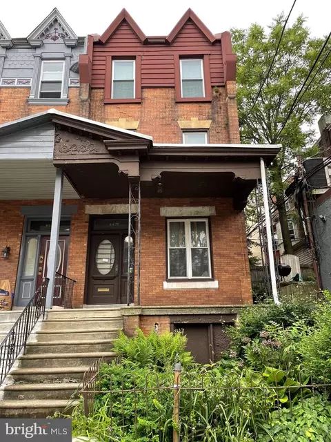 4422 Locust St, Philadelphia, PA 19104