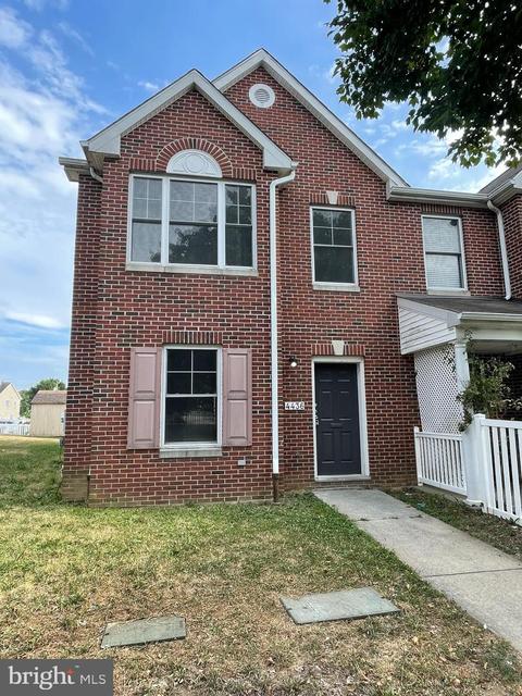 4436 Aspen St, Philadelphia, PA 19104