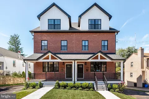 6736 Pechin St, Philadelphia, PA 19128