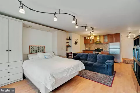 1919 Chestnut St #2213, Philadelphia, PA 19103