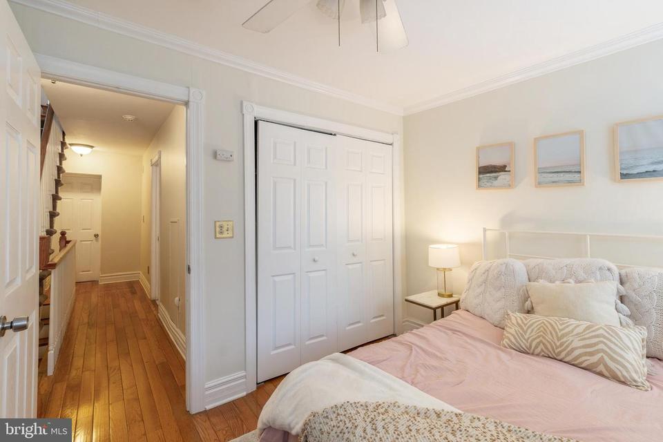  2436 Aspen St, Philadelphia, PA 19130 photo 15