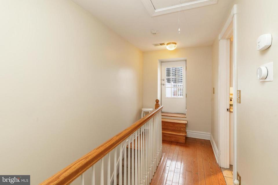  2436 Aspen St, Philadelphia, PA 19130 photo 17