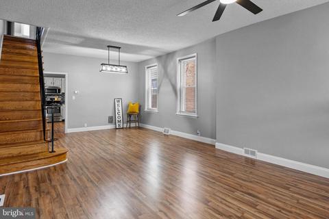 4472 Salmon St, Philadelphia, PA 19137