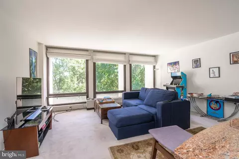 200 Locust St #4FN, Philadelphia, PA 19106