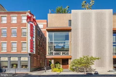 117 Walnut St, Philadelphia, PA 19106