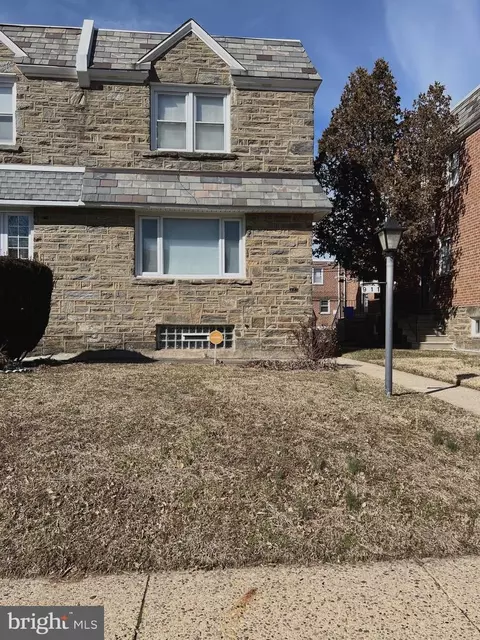 911 Mcpherson St, Philadelphia, PA 19150
