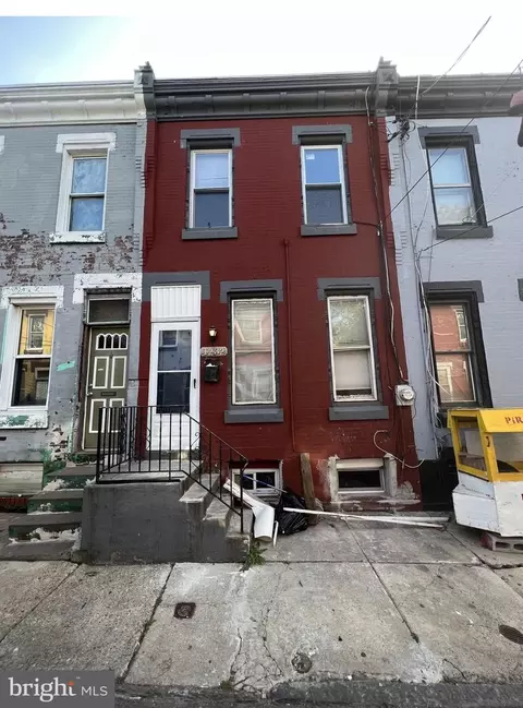 1232 W Sergeant St, Philadelphia, PA 19133