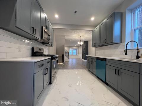 4945 N 9th St, Philadelphia, PA 19141