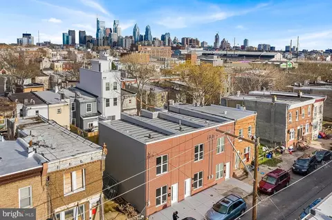 2641 Reed St, Philadelphia, PA 19146