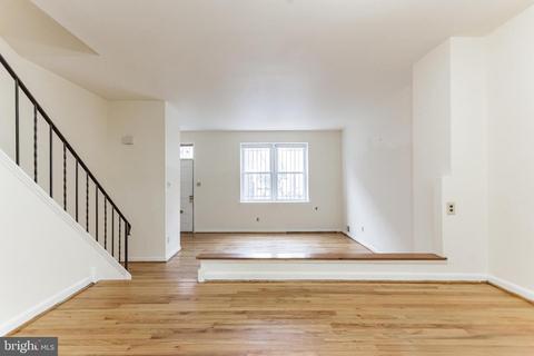 1111 Bainbridge St, Philadelphia, PA 19147