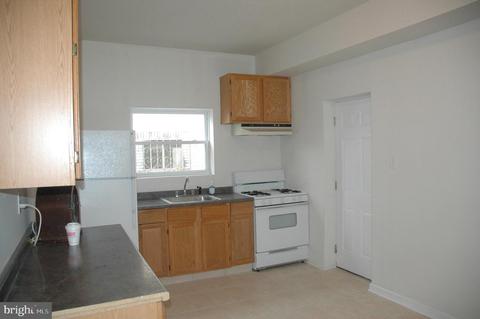 2739 W Allegheny Ave, Philadelphia, PA 19132