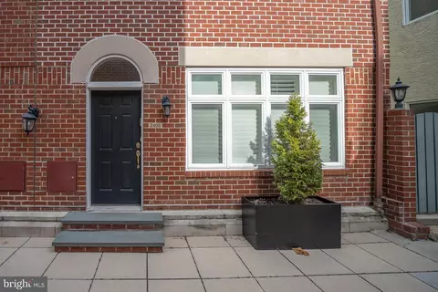 212 S 24 S 24th St #2405, Philadelphia, PA 19103