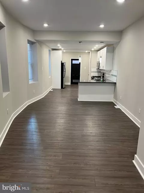 6033 Locust St, Philadelphia, PA 19139