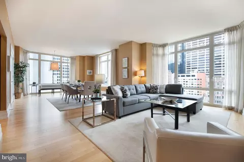 130 S 18th St #901, Philadelphia, PA 19103