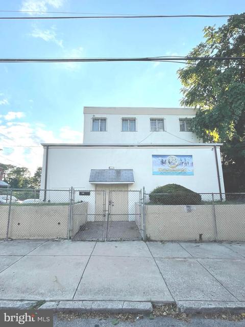 7002 N 36th St, Philadelphia, PA 19104