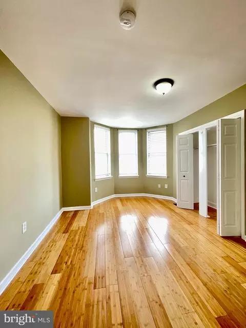 516 W Lycoming St, Philadelphia, PA 19140