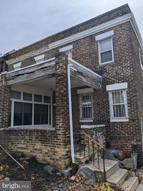 5370 W Oxford St, Philadelphia, PA 19131